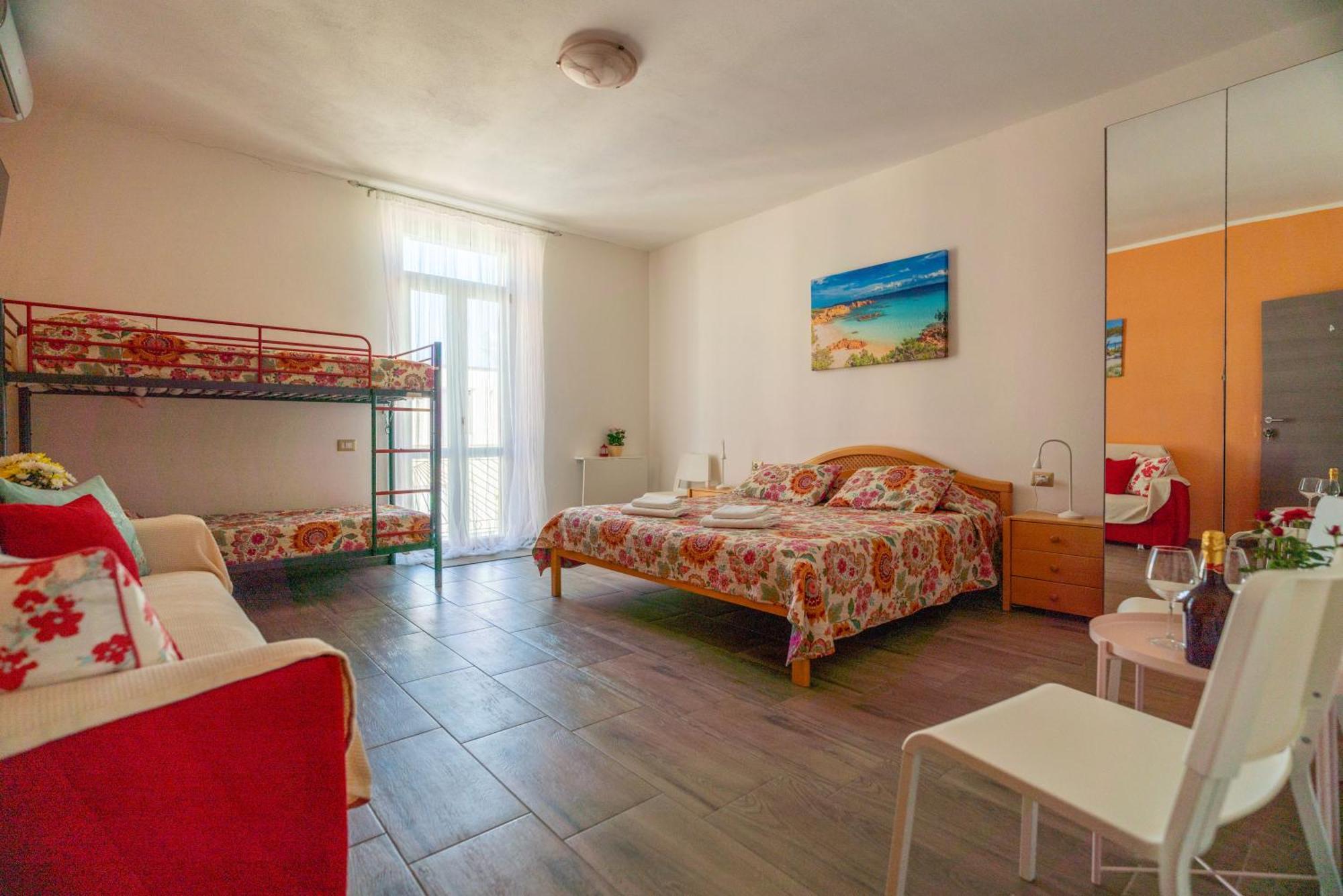 Casa Yvona Apartment อาลเกโร ภายนอก รูปภาพ