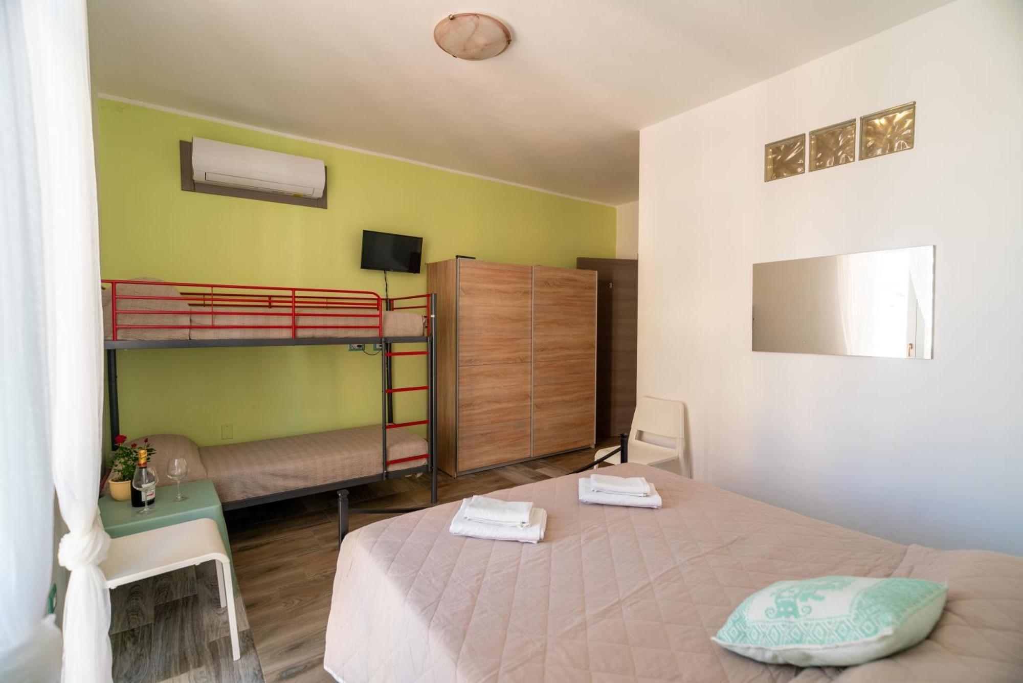 Casa Yvona Apartment อาลเกโร ภายนอก รูปภาพ