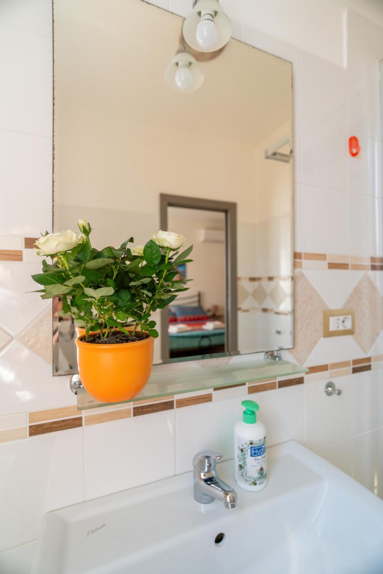 Casa Yvona Apartment อาลเกโร ภายนอก รูปภาพ